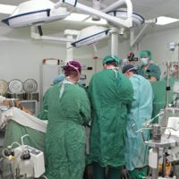 20 травня 2016 р., в клініці Національного інституту хірургії та трансплантології їм О.О. Шалімова вперше в Україні була проведена “операція Ozaki”.